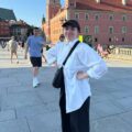 Поза «вази»:<br>коли жінка несе…<br>не воду, а характер